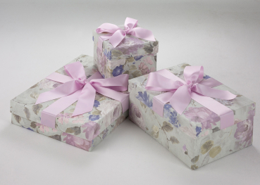 Die Accessoires-Boxen Mint Flora sind auch ein wunderbares Hochzeitsgeschenk.